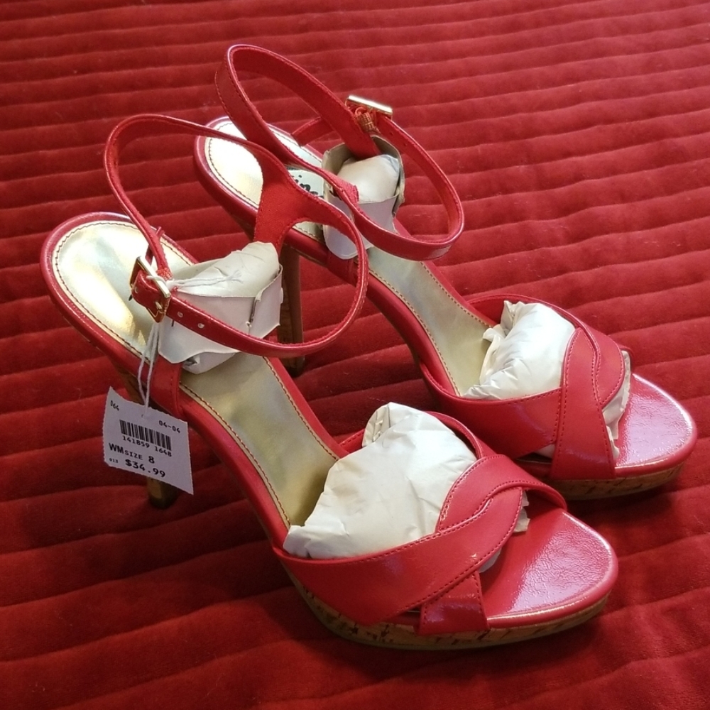 🆕️  Coral Heels